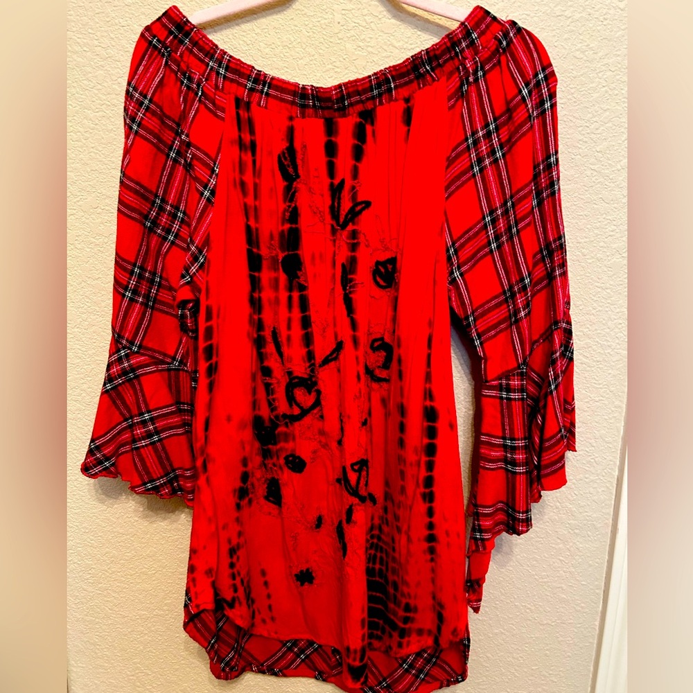 Red Plaid Off/On-Shoulder Women's Top/Tunic